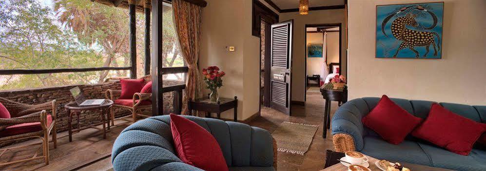 Sarova Shaba Game Lodge Archers Post Luaran gambar