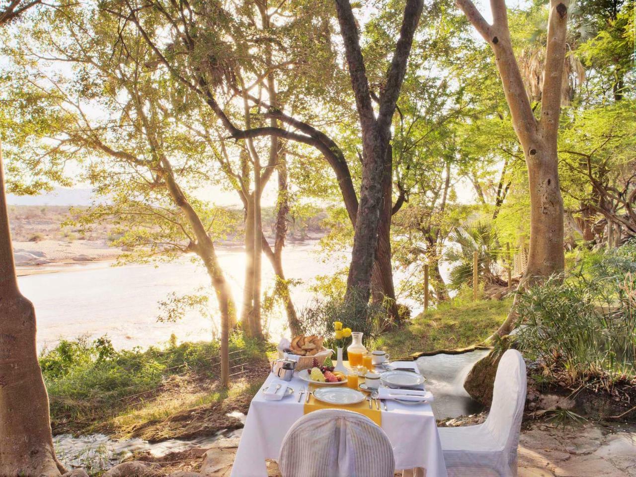Sarova Shaba Game Lodge Archers Post Luaran gambar
