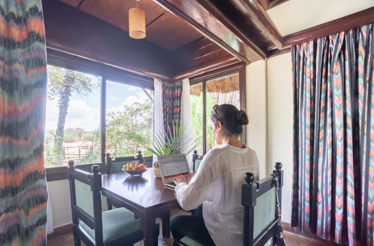 Sarova Shaba Game Lodge Archers Post Luaran gambar